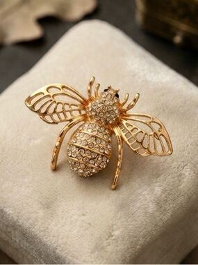 New in Box! Gold-Tone Pave Rhinestone Honey Bee Brooch